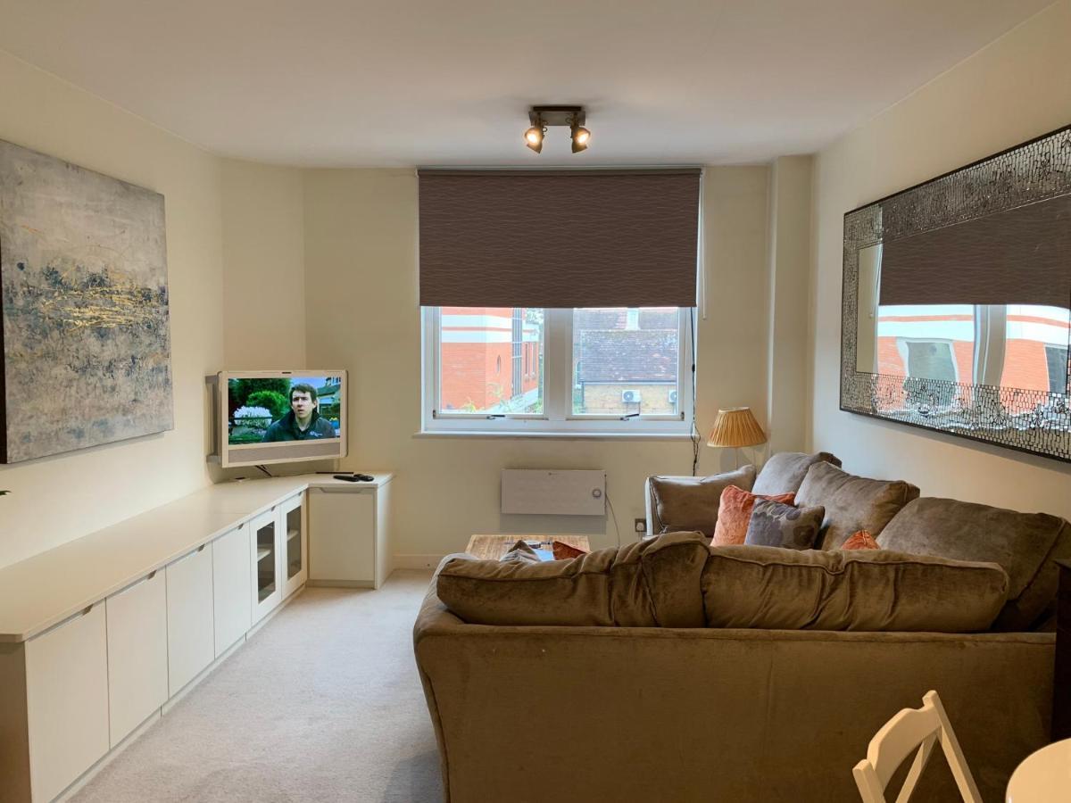 4 The Courtyard Central Windsor 2Br Kültér fotó
